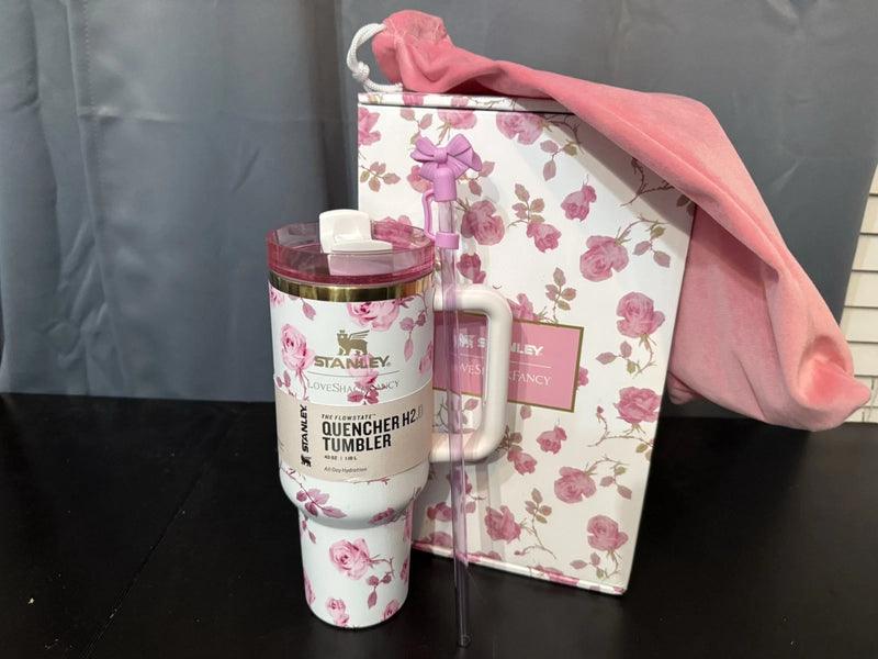 🌹Stanley x LoveShackFancy 40oz Ribbon Rosa Flowstate H2.0 Tumbler White & Pink