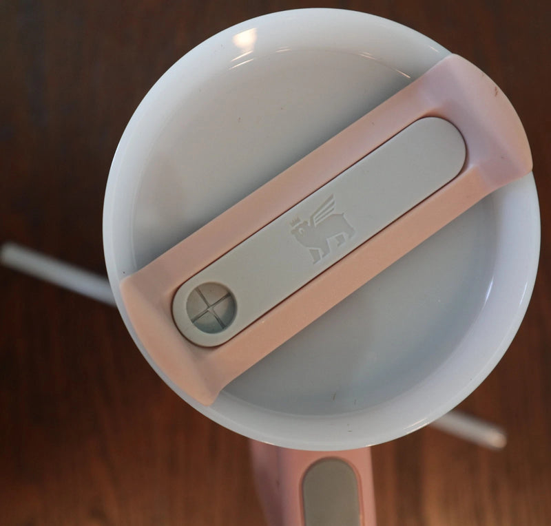 Stanley 40oz. Quencher H2.0 FlowState Tumbler- PINK DUSK