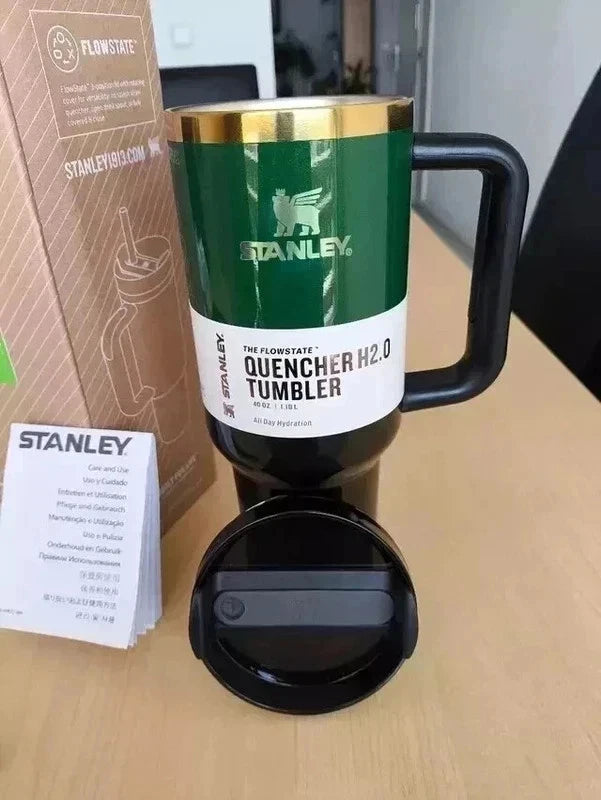 Stanley Wicked x Target Elphaba 40oz H2.0 Flowstate Quencher Tumbler