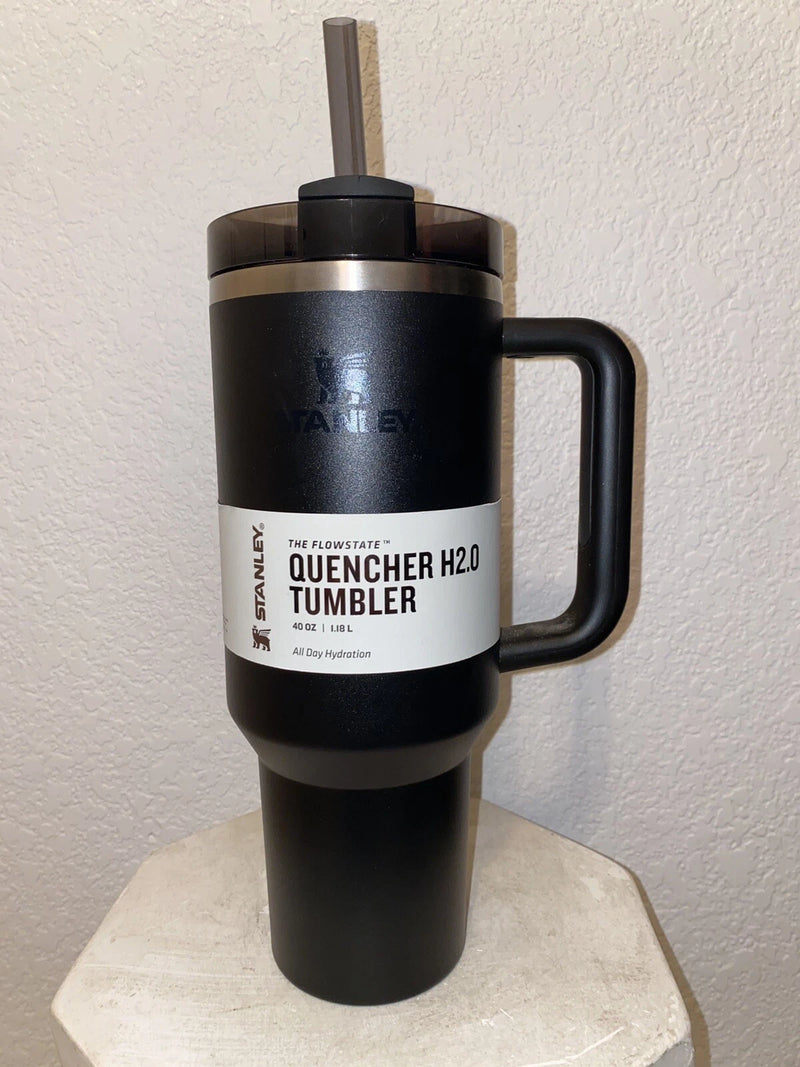 Stanley 40oz Quencher H2.0 Flowstate Tumbler- Black